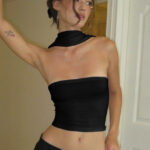 Modelo con Top Sin Tirantes Con Bufanda Strapless Mujer Halter