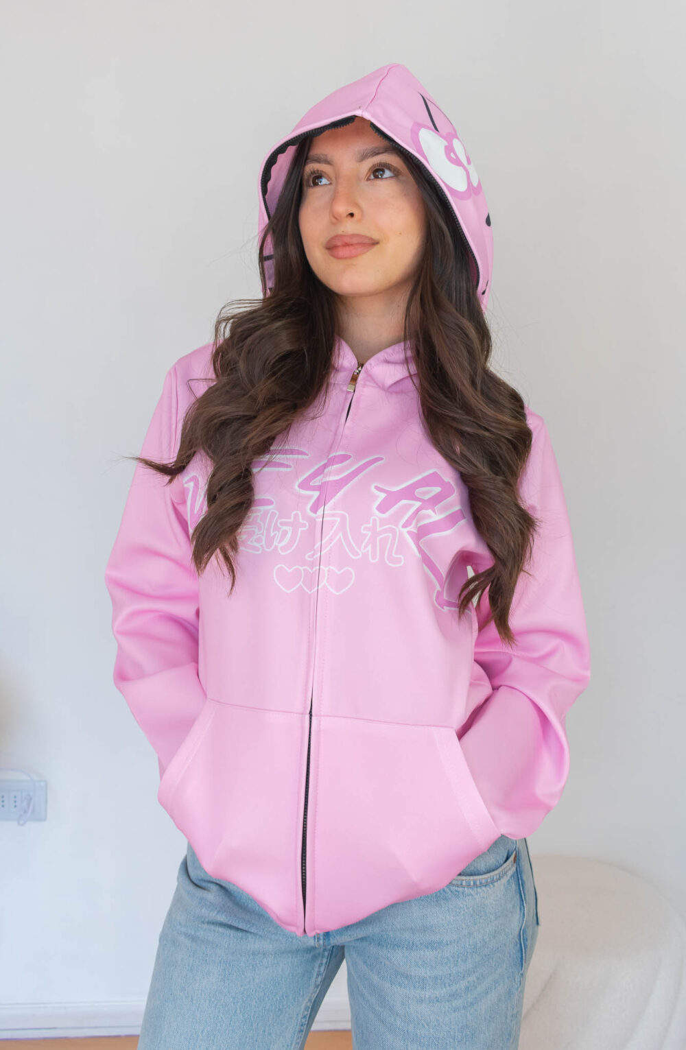 Hoodie o poleron unisex con capucha Hello Kitty Oversize 2kinspire modelo 001 3 de 6 | 2kinspire