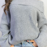 Sweater Oversize Hombros Descubiertos Mujer Gray 2kinspire modelo 001 3 de 4 | 2kinspire