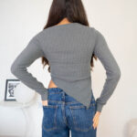 Sweater Asimétrico Mujer Hombros descubiertos | Suéter Elasticado Sophia 3 Sweater Asimetrico Mujer Hombros descubiertos Sueter Elasticado Sophia 2kinspire 1 | 2kinspire