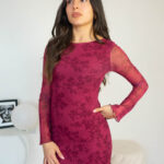 Vestido Corto Burdeo de Manga Larga para Mujer