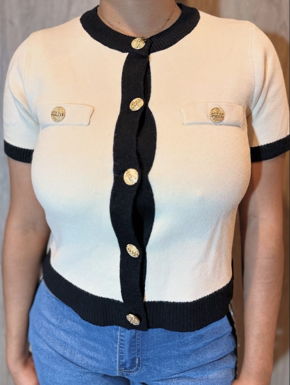 Cárdigan Mujer Punto Manga Corta con Botones y Elasticado
