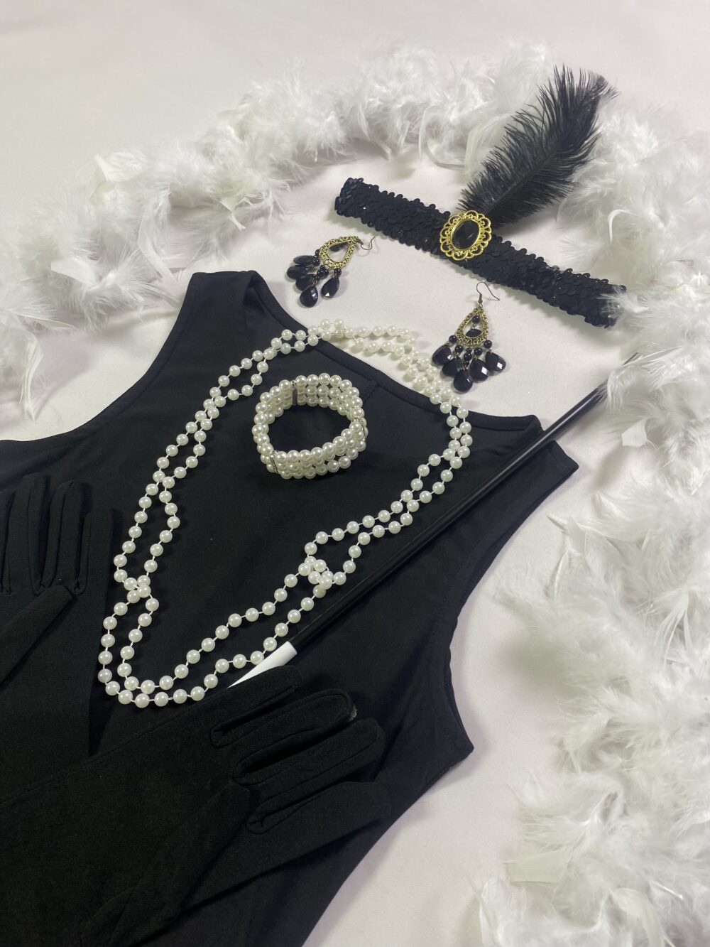 Disfraz de halloween mujer elegante anos 20 2025 01 1 | 2kinspire
