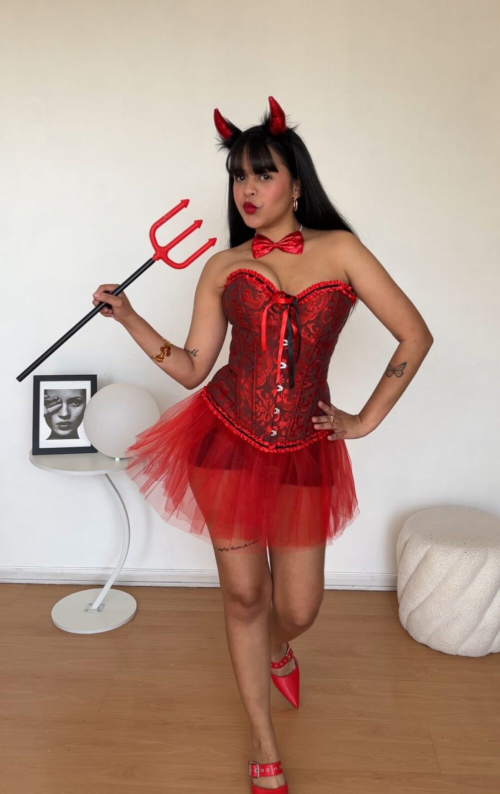 Disfraz Diablita Corsé Rojo Mujer Halloween Chile 2025 001